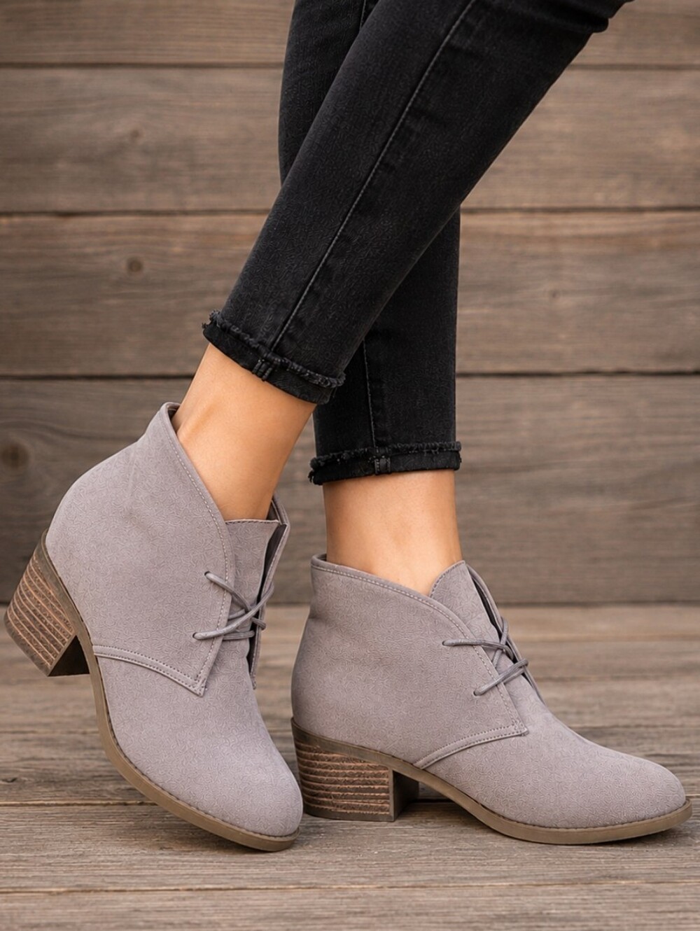 Carlos By Carlos Santana NEW Graham Y2K  Boho Minimalist Block Heel Bootie 8M